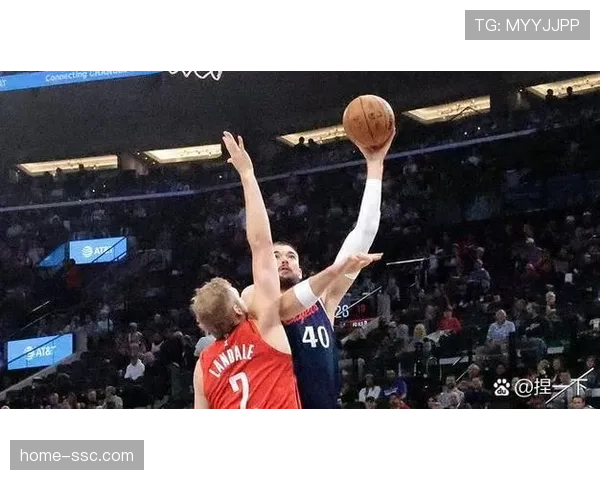 快船祖巴茨12.6篮板护框可靠 传统中锋仍具价值